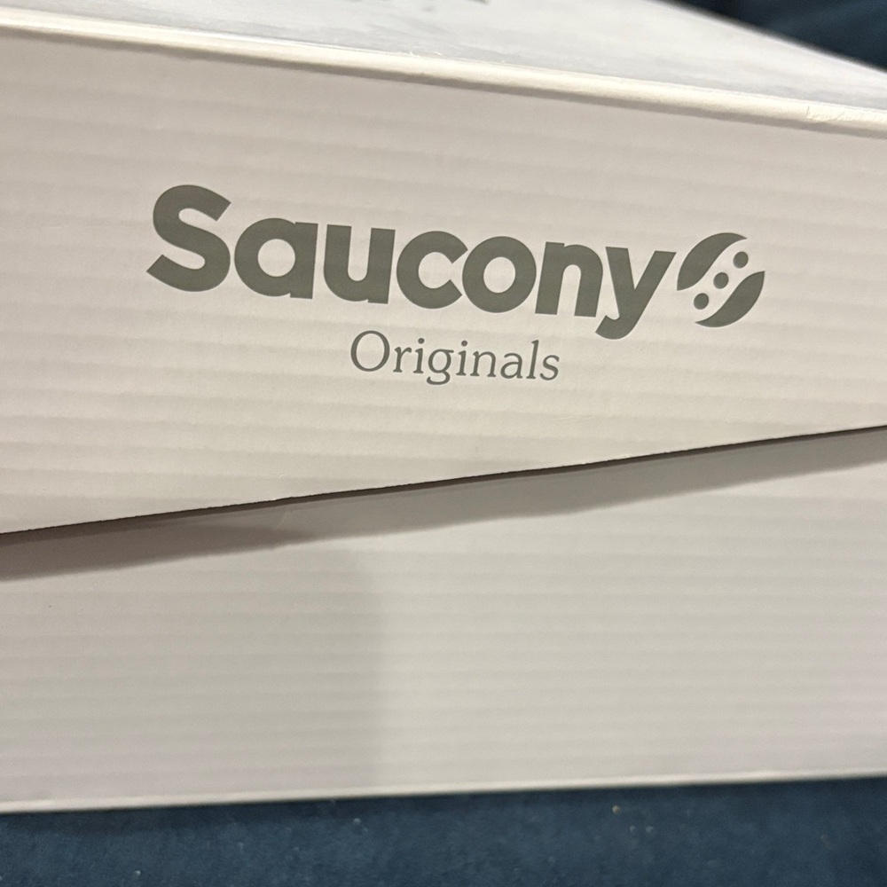 Saucony Originals White Shoe Box